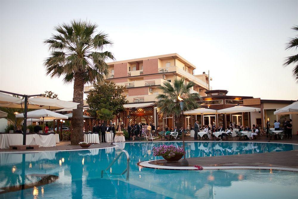 Hotel Acquario Vasto Exteriör bild